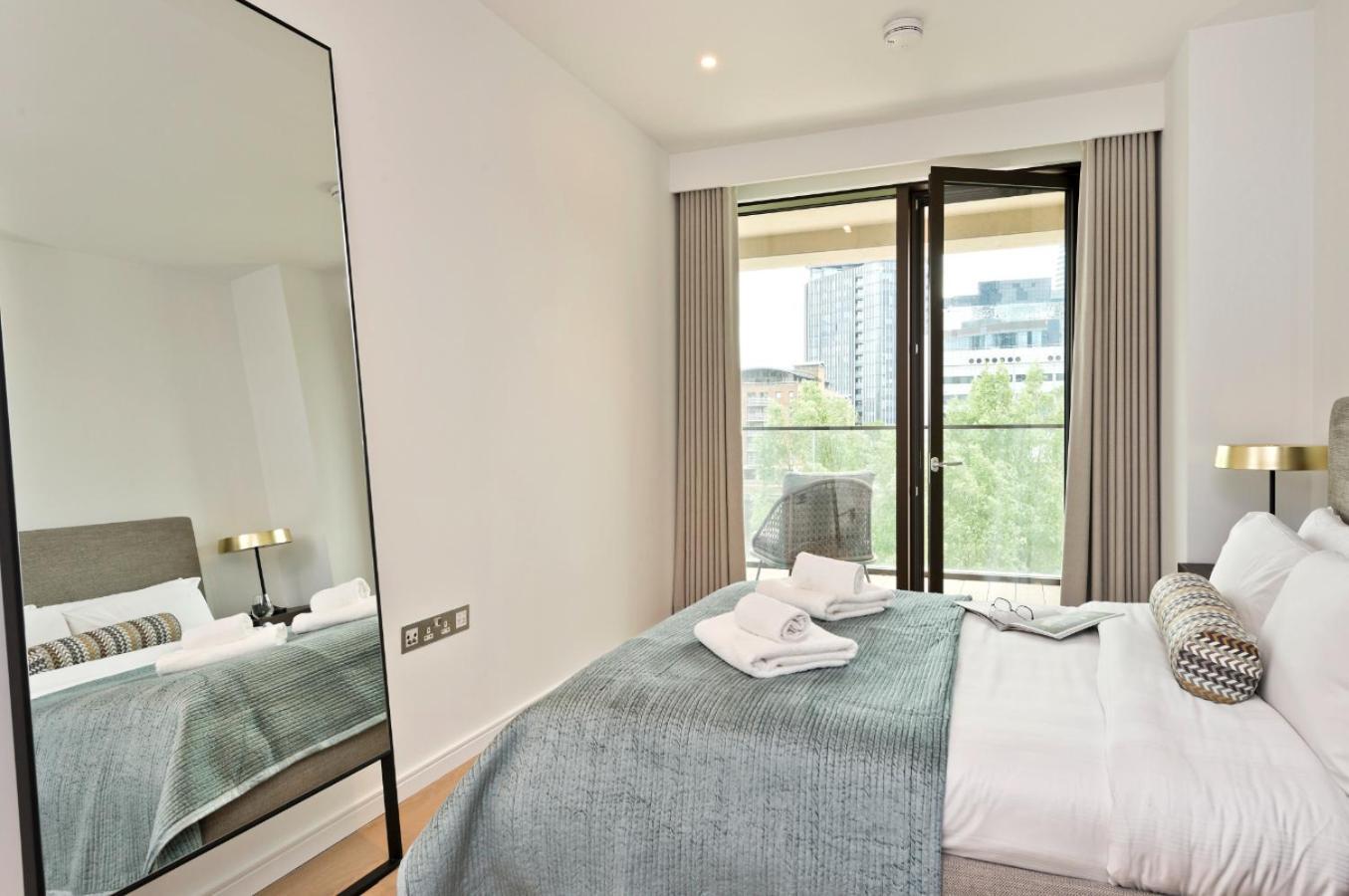 Elegant And Modern Apartments In Canary Wharf Right Next To Thames Londra Exterior foto