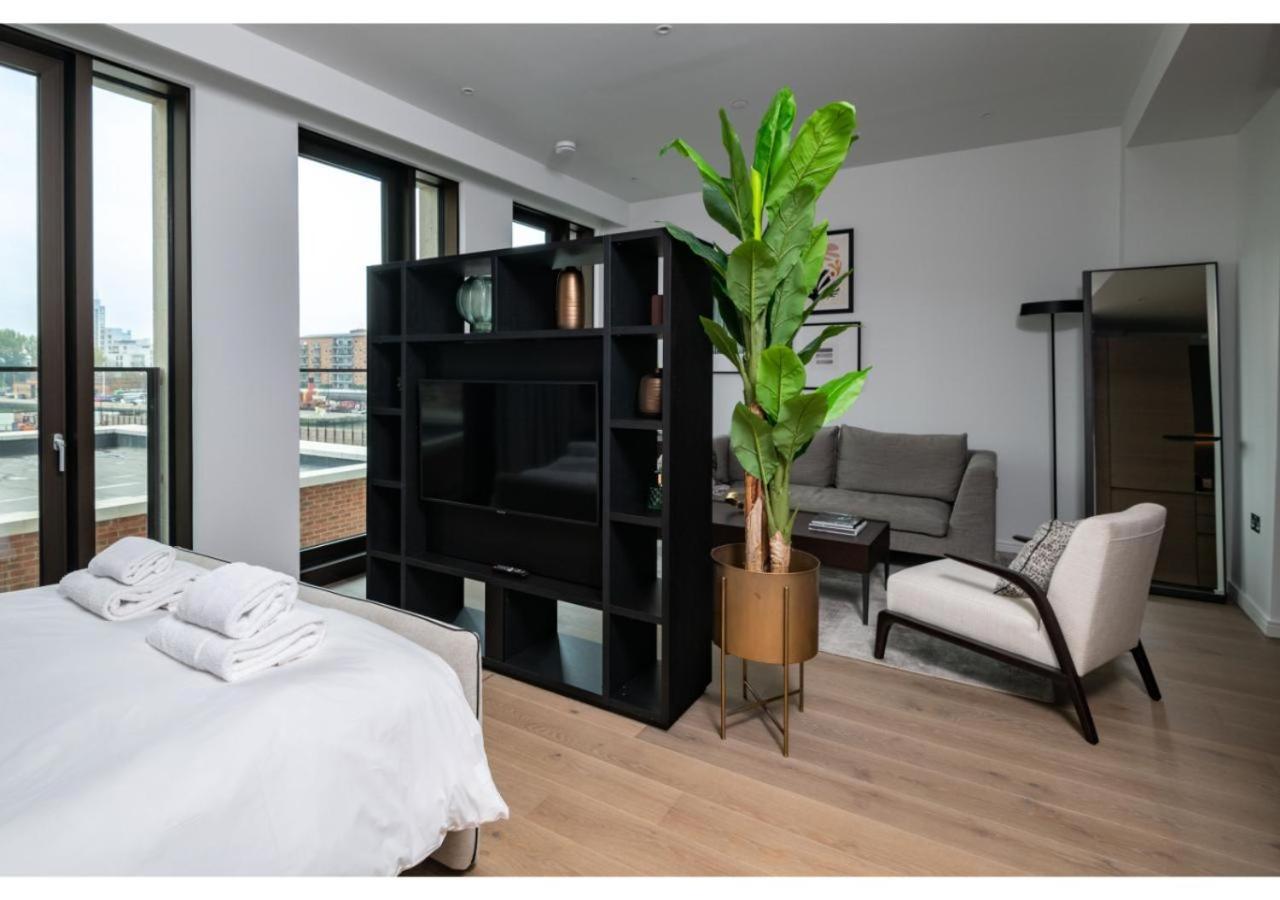 Elegant And Modern Apartments In Canary Wharf Right Next To Thames Londra Exterior foto