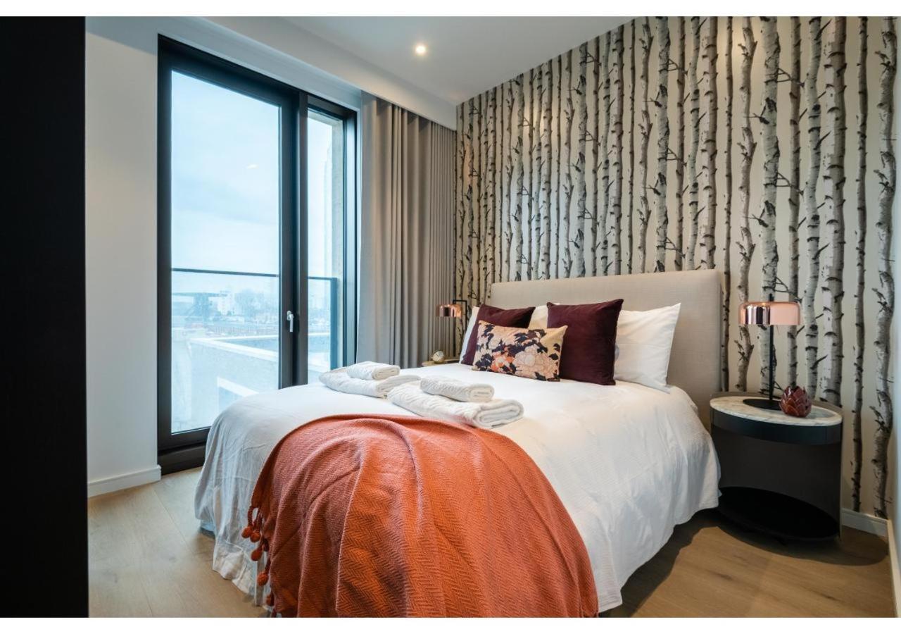 Elegant And Modern Apartments In Canary Wharf Right Next To Thames Londra Exterior foto